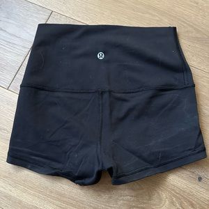 Lululemon High Rise Shorts Black Size 4